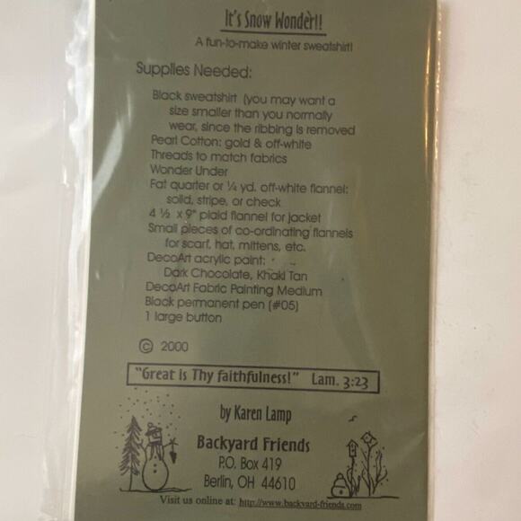 Backyard Friends 169 Pattern Its Snow Wonderful Sweatshirt Patchwork Unique Cozy - Picture 4 of 5